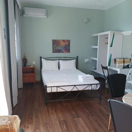 Beachfront Apartment レティムノ エクステリア 写真